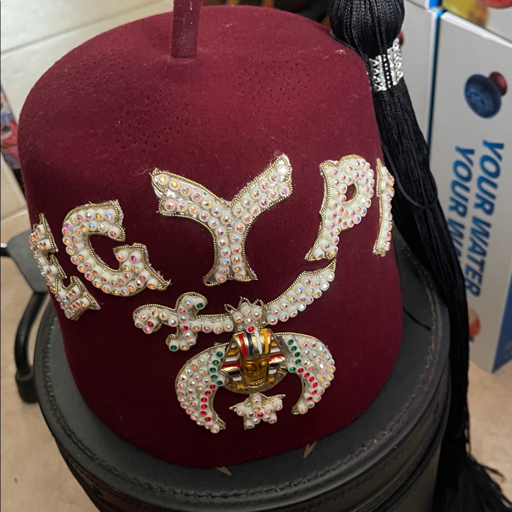 Freemason Mason Shriners Egypt Sphinx Red FEZ Hat Cap With case